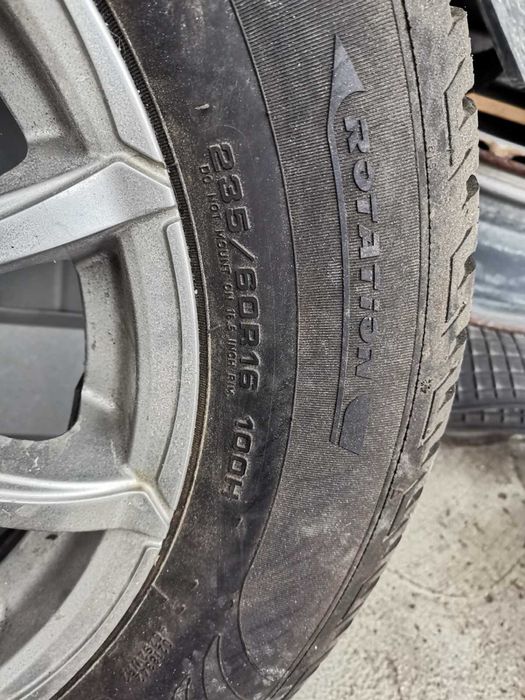 Гуми с джанти 235/60 R16