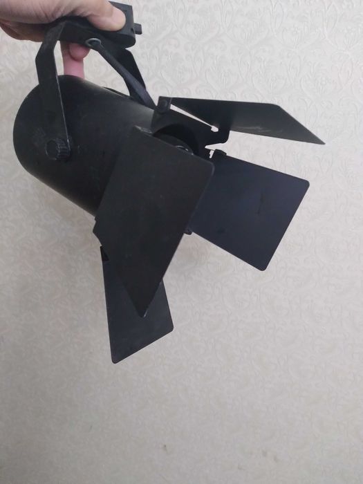 Светильники - прожекторы