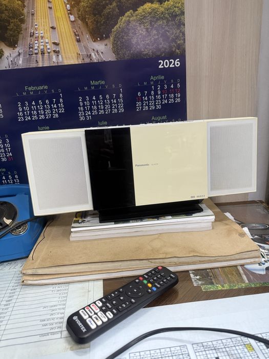 Radio  Panasonic. SC HC35