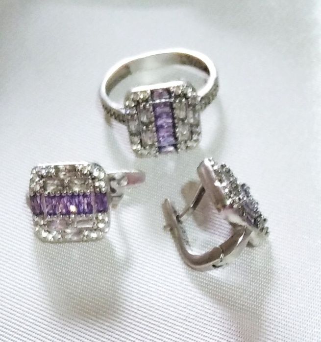 Шикарный комплект ,серебро