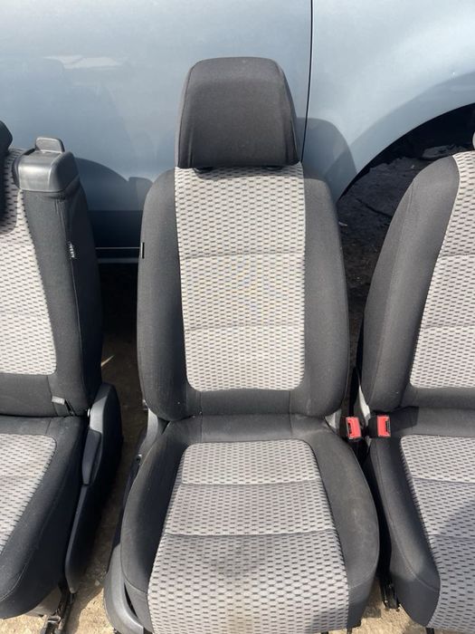 Оригинален 7 местен салон за Vw Sharan 2 2012година н 515