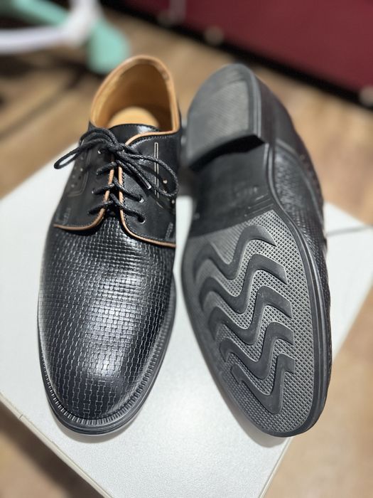 Продам кожаные туфли.