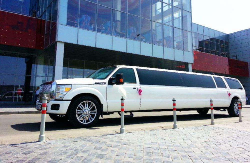 Прокат аренда лимузина MEGA FORD