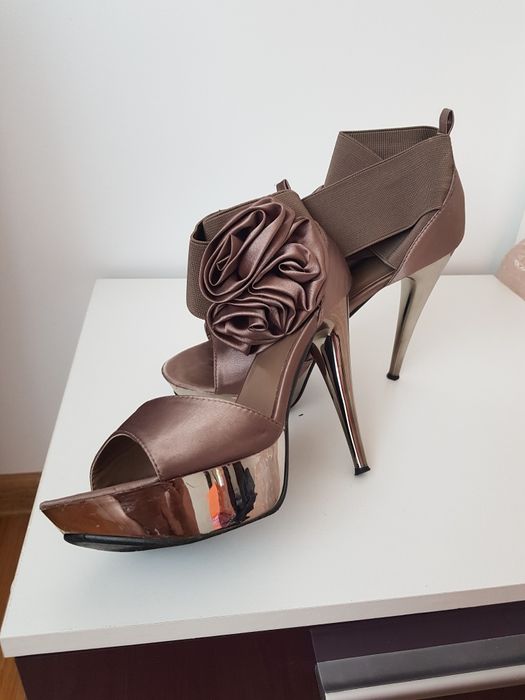 Sandale damă       .