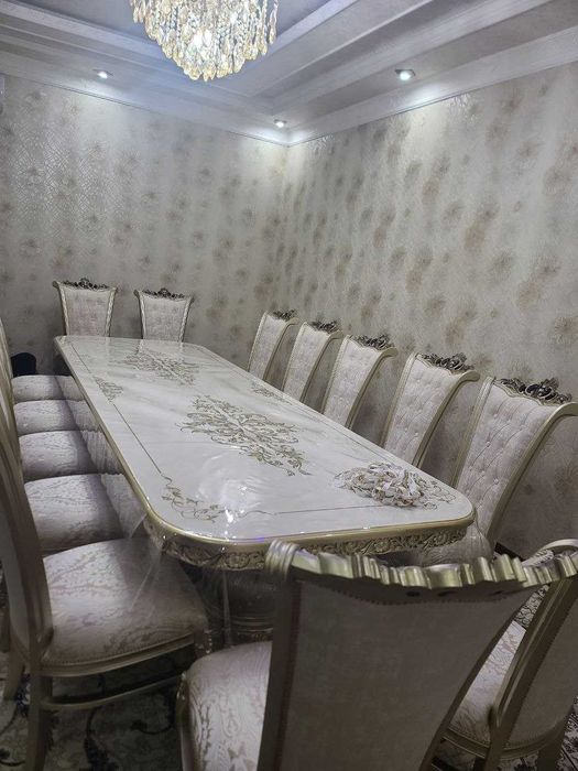 Stol va stul sotiladi.