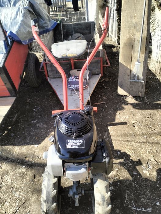 Vînd motocultor Honda 160
