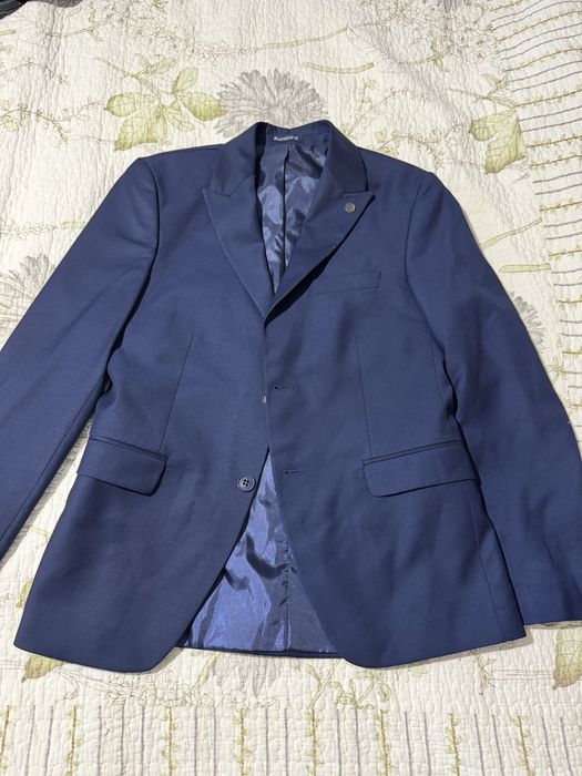 Продам пиджак-костюм