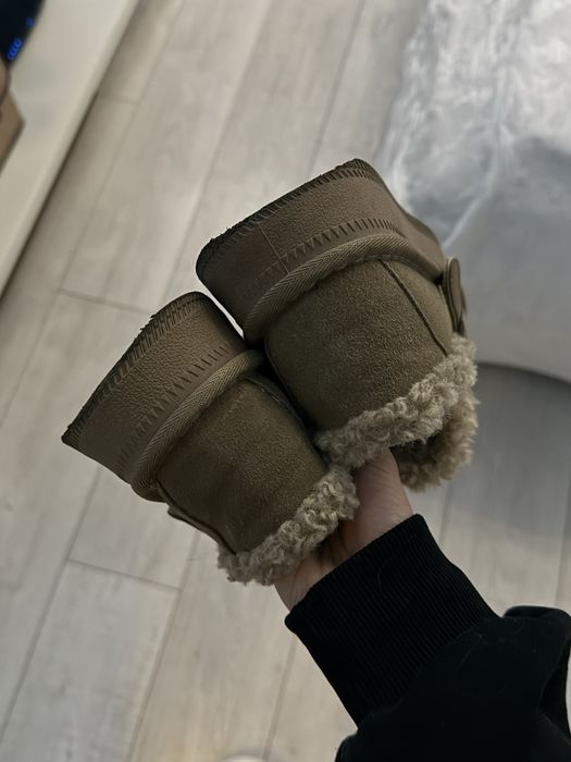 Женские зимние угги