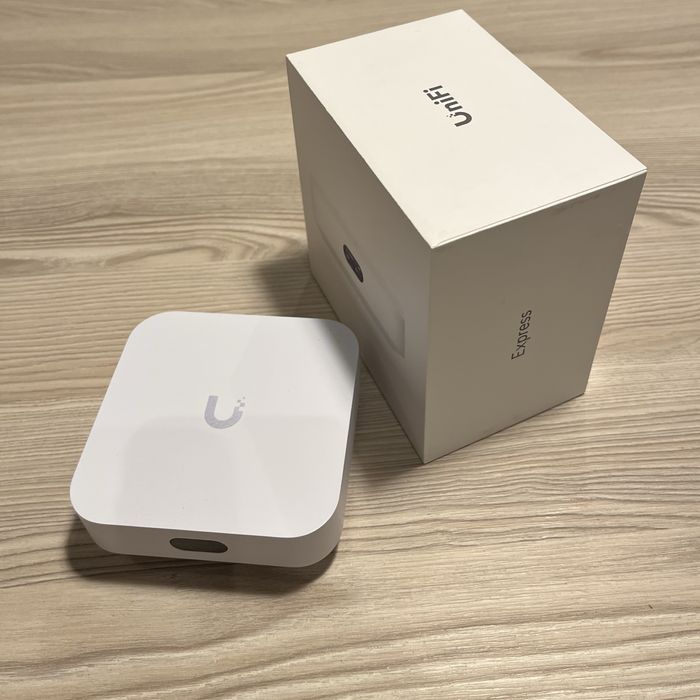 Ubiquiti UniFi Express UX