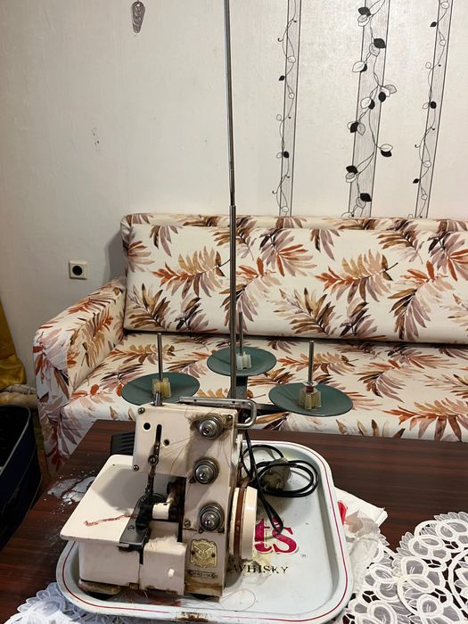 Шевна крачна машина