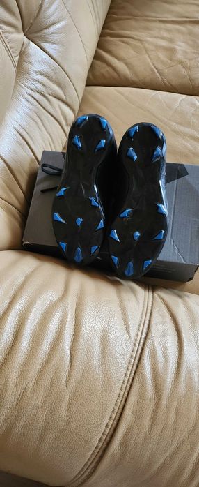 Детски бутонки ADIDAS номер 34.