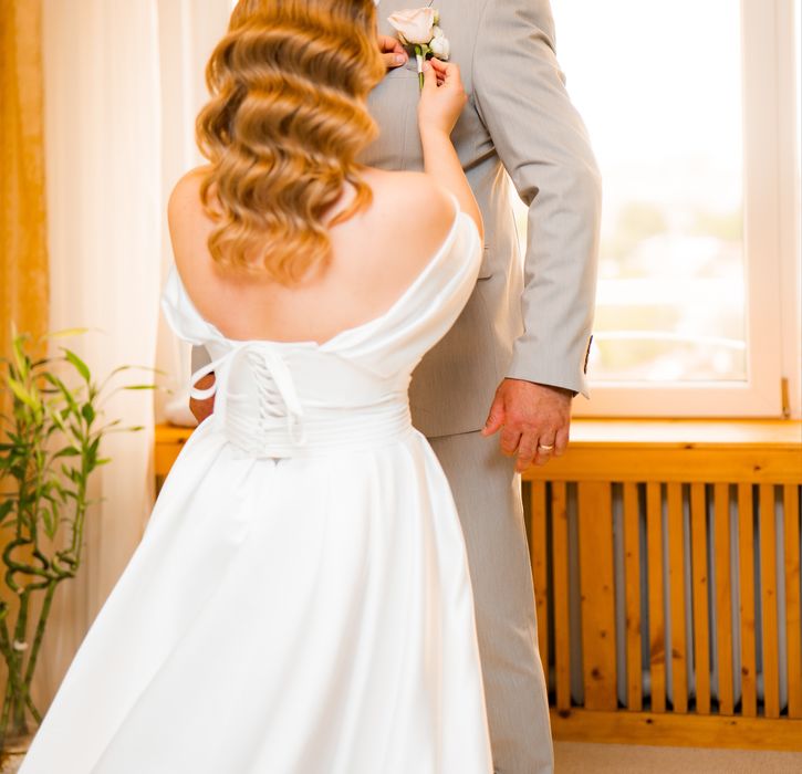 Rochie de mireasa din tafta