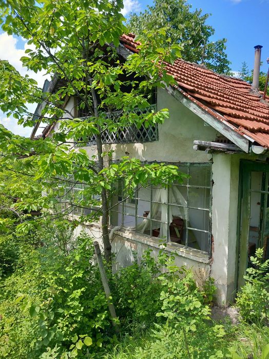 Къща, Вила близо до Враца. Врачански лозя