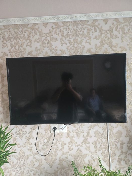 Продам 2 телевизора