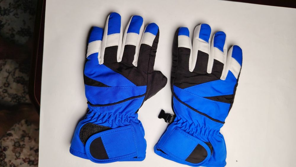 Зимние детские перчатки