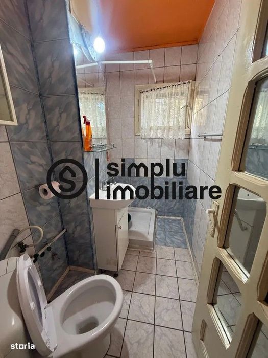 Apartament 3 camere semidecomandat et 2/4