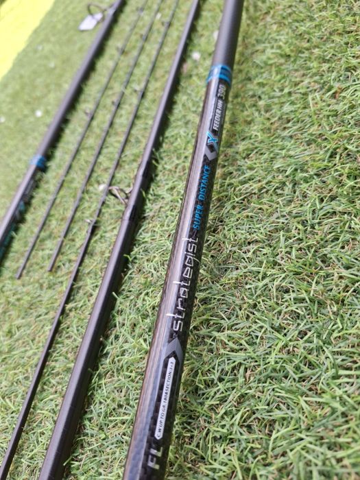 Lanseta FL Strategist Super Distance 3.9m

Cel mai recent model de lan