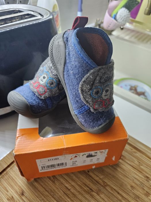 Papuci de casă BIOMECANICS, mărimea 21