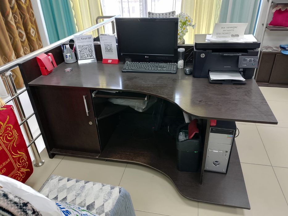 Мебель для салона штор