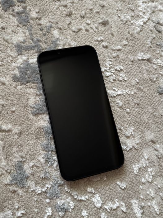 Продам iPhone 16e