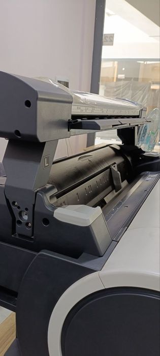 Plotter Canon ImagePROGRAF iPF670 skaner