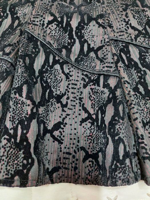 Официална пола черна