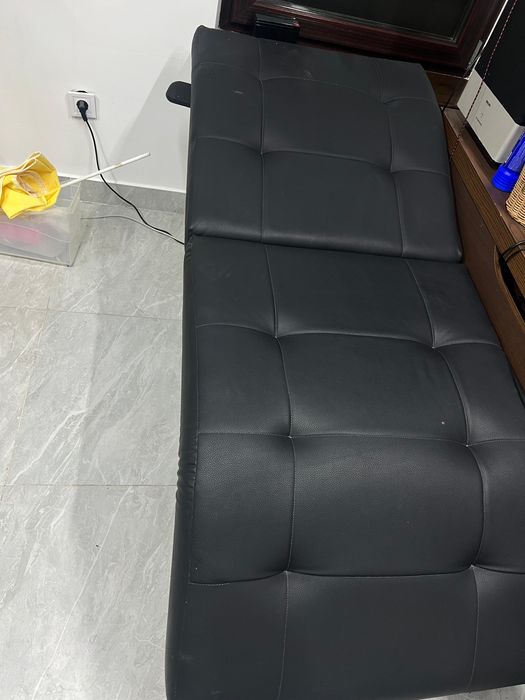 Продам кушетку для салона красоты