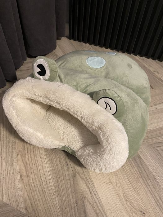 Culcus pufos pentru pisici