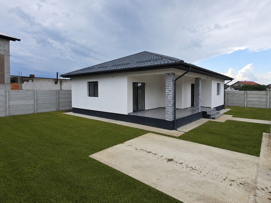 Casa individuala Domnesti , placa beton, 3 camere,  lângă pădure