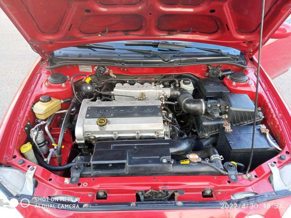 KIA Shuma 1998 red