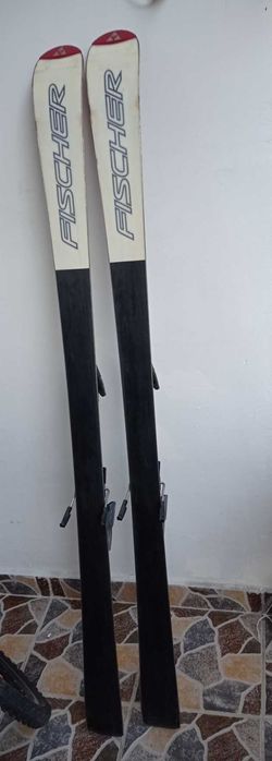 Продават се ски FISCHER S200- 160см. и обувки ROSSIGNOL-37 номер