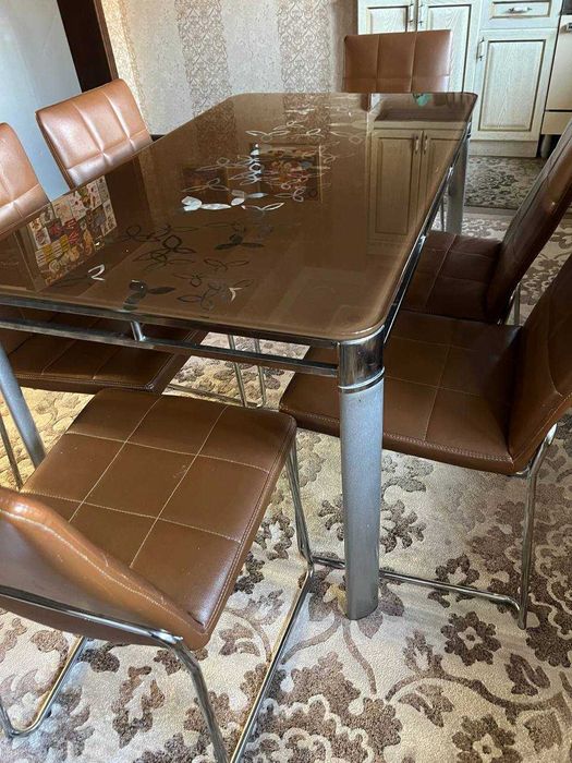 Стеклянный Стол и Набор Стульев (6 штук)