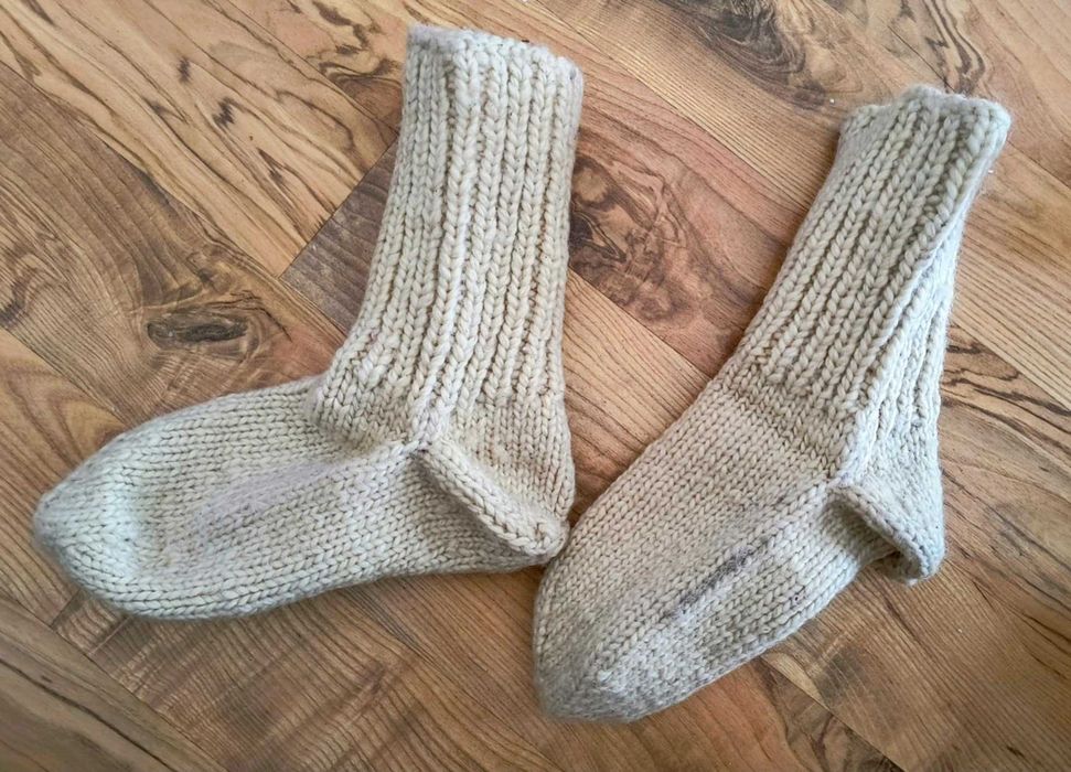 Ръчно плетени вълнени терлици