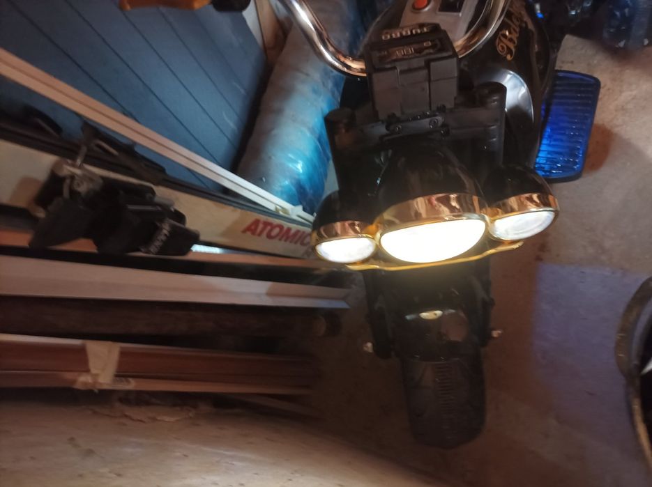 Акумулаторен мотор