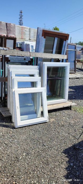 Fereste pvc noi in stoc  diferite culori si dimensiuni.