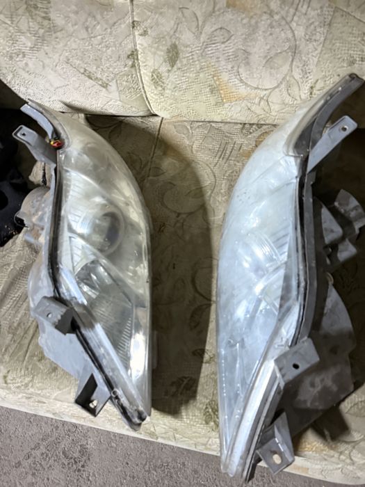 Камри 40 фары отличный