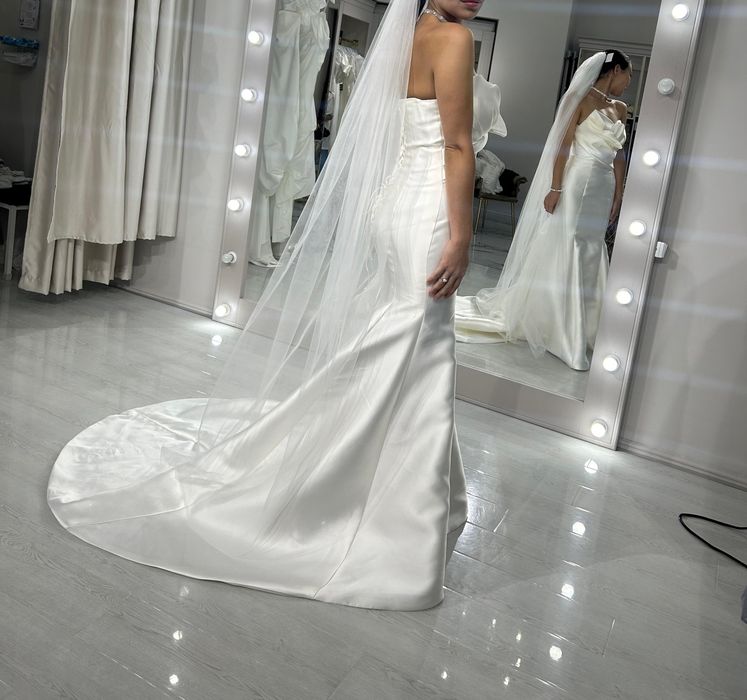 Продам свадебное платье,одеваюсь только один раз.