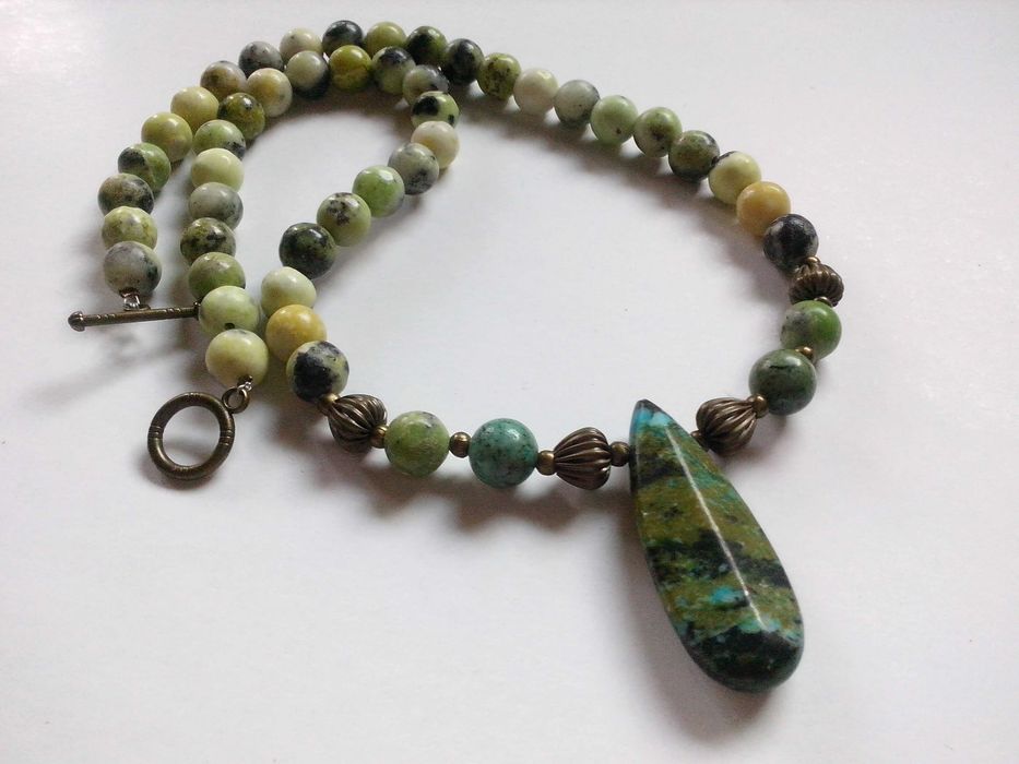 colier crisocola cu pandantiv,pietre naturale,boho chic