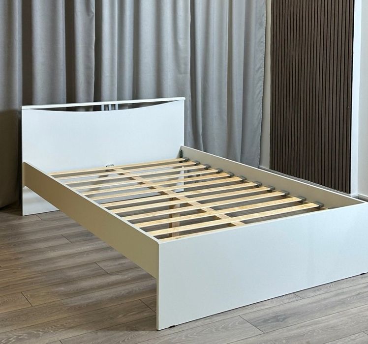 Кровать  + матрас  140#200