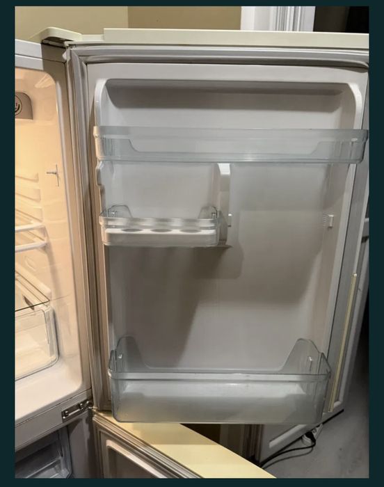 Продам холодильник Samsung