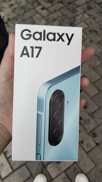 Срочно Самсунг А 17