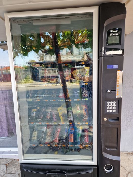 Necta Sfera вендинг машина за храна и напитки