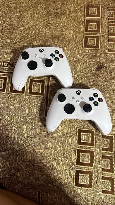 Продам или обмен Xbox one 512 gb