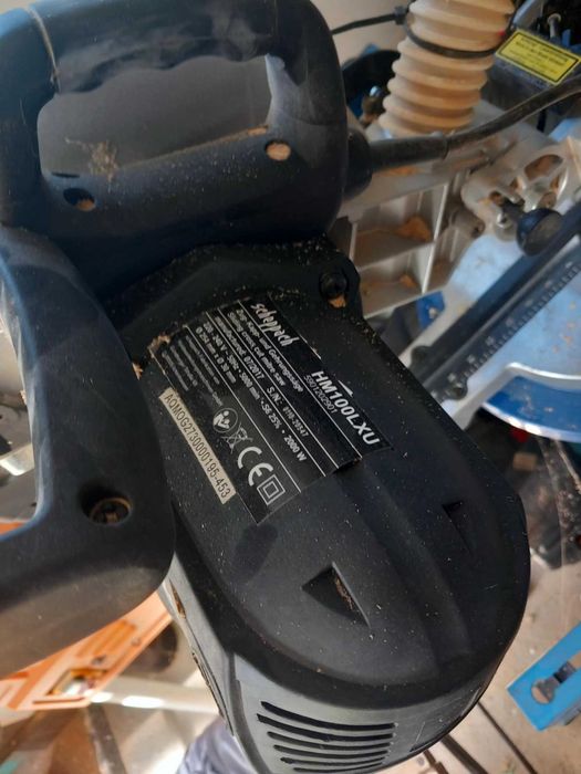 Комбиниран потапящ циркуляр HM100LXU Scheppach със стойка