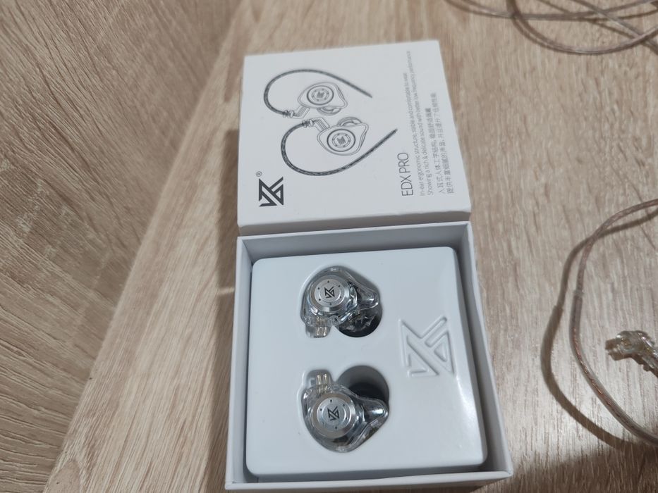 Продам проводные наушники hi-fi