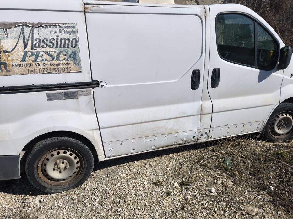 Виваро Бус  Мерцедес 1,9 На части СDti Vivaro