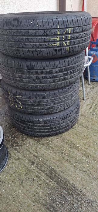 Vind 4 cauciucuri vara 235/60/18 hankook