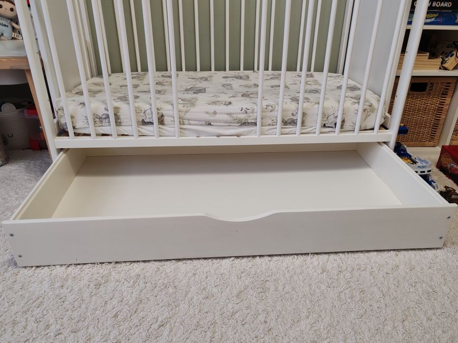 Patut din lemn alb Timmi cu sertar si bare detasabile