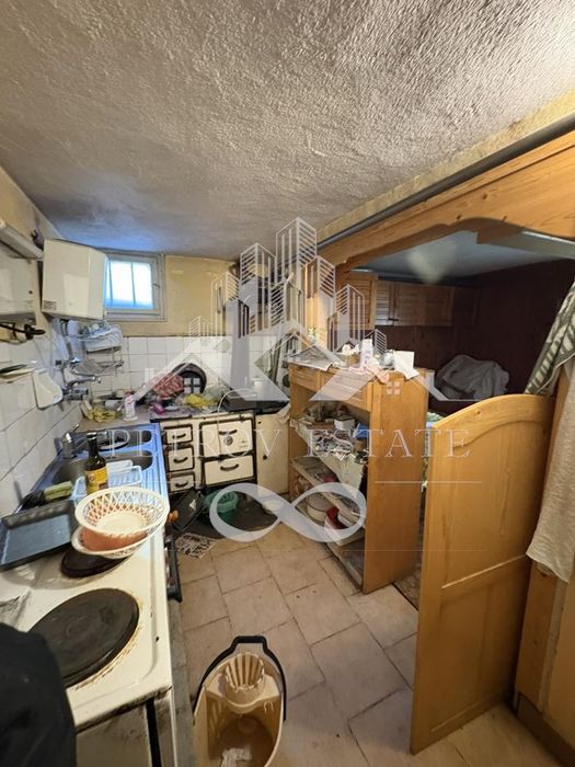 Продава се Къща в Велинград - 239 кв.м за 377 €/кв.м - Снимка #2