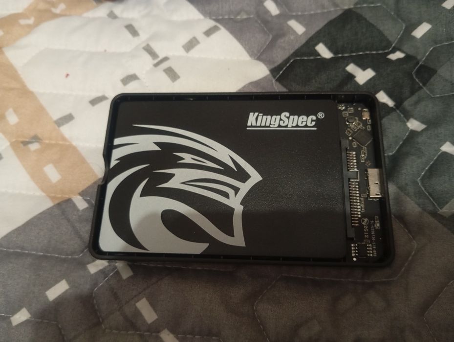 Внешний SSD диск .